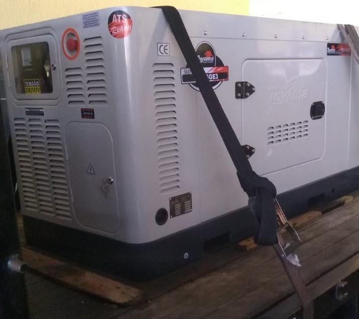 Gerador Trifásico 25 kVA a Diesel
